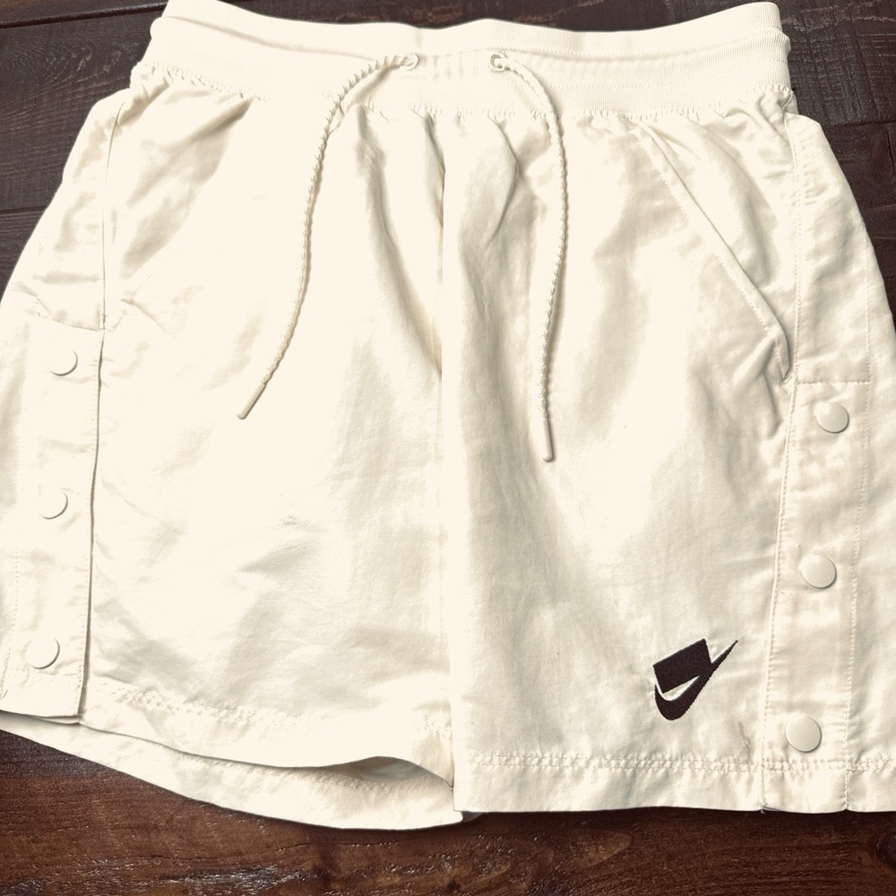Nike Sportswear Womens Small NSW Woven Side Snaps 5" Shorts Off White Athleisure